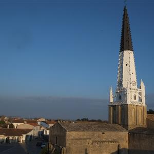 Bell tower Ars near the Hotel Le Senechal