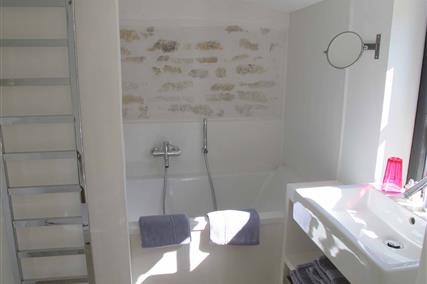 bathroom hotel le senechal ile de re