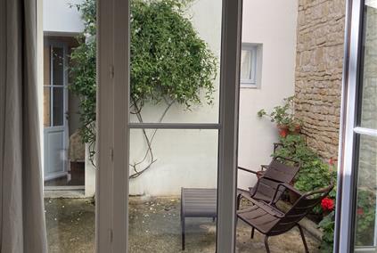 rental house with garden ile de re 
