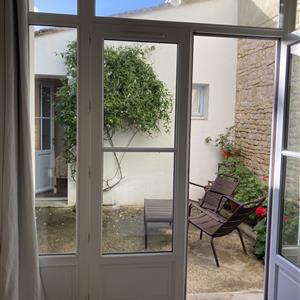 rental house with garden ile de re 
